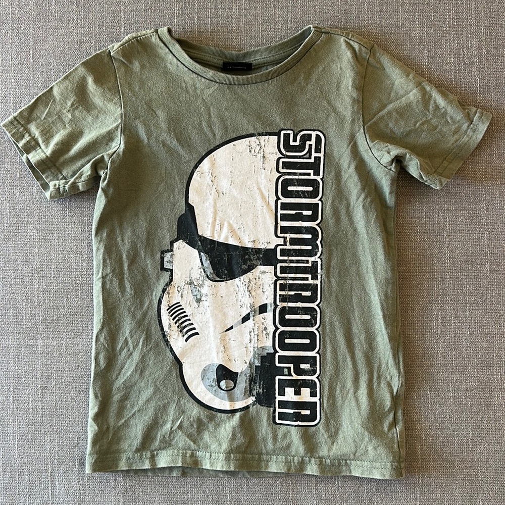 Cotton On Kids Boys Green Distressed Storm Trooper Graphic T Shirt Size 5